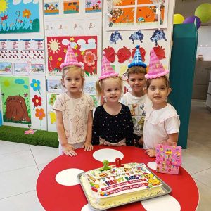 20 GODINA JEDNE VELIKE HAPPY KIDS PORODICE HK6 (19)