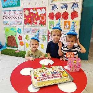 20 GODINA JEDNE VELIKE HAPPY KIDS PORODICE HK6 (26)