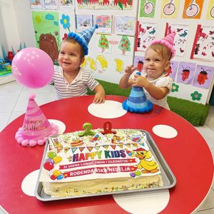 20 GODINA JEDNE VELIKE HAPPY KIDS PORODICE HK6 (3)