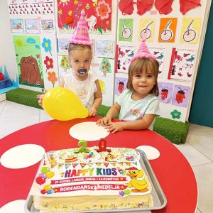 20 GODINA JEDNE VELIKE HAPPY KIDS PORODICE HK6 (6)
