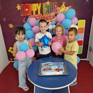 20 GODINA JEDNE VELIKE HAPPY KIDS PORODICE HK7 (8)
