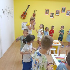 MUZIČKO RASTILIŠTE HK5 (3)
