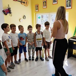 MUZIČKO RASTILIŠTE HK7 (42)