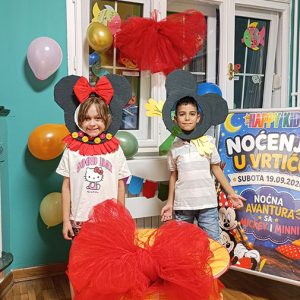 NOĆNA AVANTURA SA MICKEY AND MINNIE HK1 (26)