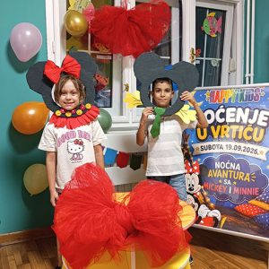 NOĆNA AVANTURA SA MICKEY AND MINNIE HK1 (28)