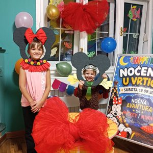 NOĆNA AVANTURA SA MICKEY AND MINNIE HK1 (29)
