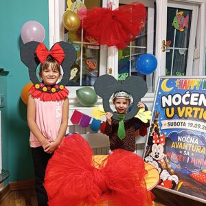 NOĆNA AVANTURA SA MICKEY AND MINNIE HK1 (30)