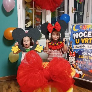 NOĆNA AVANTURA SA MICKEY AND MINNIE HK1 (31)