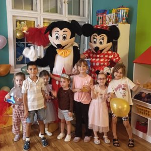 NOĆNA AVANTURA SA MICKEY AND MINNIE HK1 (36)