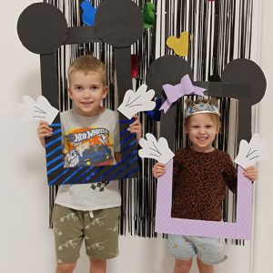 NOĆNA AVANTURA SA MICKEY AND MINNIE HK1 (8)