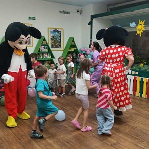 NOĆNA AVANTURA SA MICKEY AND MINNIE HK4 (5)