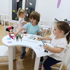 NOĆNA AVANTURA SA MICKEY AND MINNIE HK5 (6)