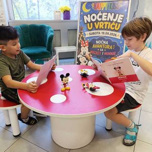 NOĆNA AVANTURA SA MICKEY AND MINNIE HK6 (18)