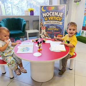 NOĆNA AVANTURA SA MICKEY AND MINNIE HK6 (19)
