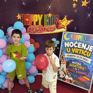 NOĆNA AVANTURA SA MICKEY AND MINNIE HK7 (5)
