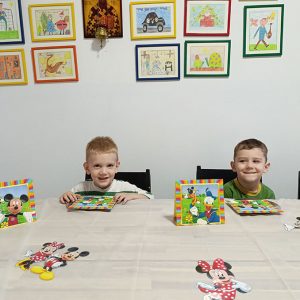NOĆNA AVANTURA SA MICKEY AND MINNIE HK9 (3)