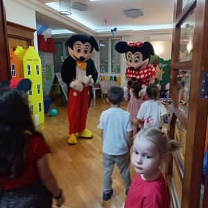 NOĆNA AVANTURA SA MICKEY AND MINNIE HK9 (9)